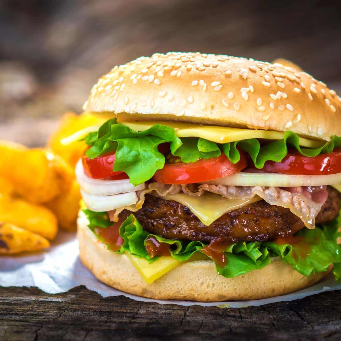 burger-square-cd353036b91355dfacd8db4d1d0c56e5-6204fcc91e64d